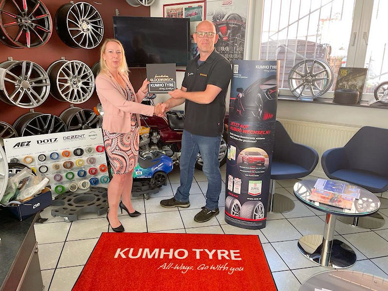 Kumho Tyre Brix Heberer I 002 tb