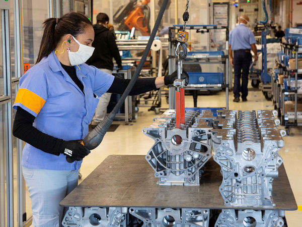 Automobilzulieferern empfiehlt die Unternehmensberatung Bain & Company unter anderem die strategische Ausrichtung auf Nachhaltigkeit, zumal mit der Dekarbonisierung „eine neue Ära für die Branche“ beginne (Bild: Volkswagen)