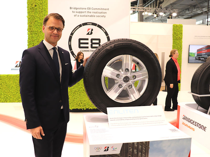 Bridgestone IAA tb