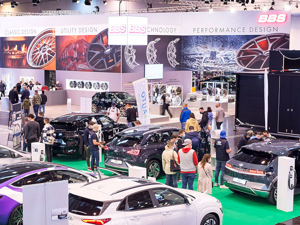 Zur diesjährigen 54. Auflage der Essen Motor Show werden wieder viele bekannte Marken als Aussteller erwartet (Bild: Messe Essen/Schuchrat Kurbanov)