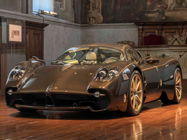 Der Utopia – die neueste Kreation des von Horacio Pagani gegründeten und seinen Nachnamen tragenden Sportwagenherstellers – ist jüngst im Leonardo da Vinci Science and Technology Museum in Mailand enthüllt worden (Bild: Pagani)