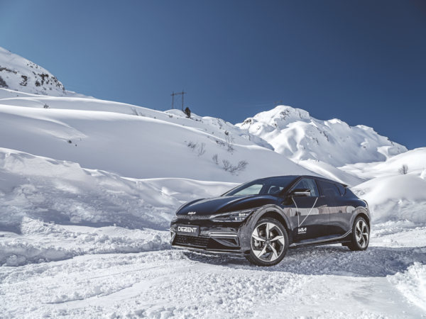 KIA EV6 DEZENT AO dark 1 klein