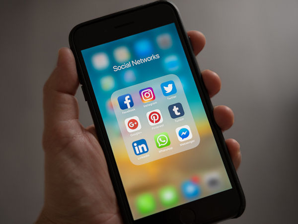 Unter dem Titel „Study Social Media Performance Tyres 2022“ haben Research Tools und VICO Research & Consulting die Performances von 100 Reifenmarken auf den Plattformen Facebook, Instagram, Twitter und YouTube untersucht (Bild: Pexels/ Tracy Le Blanc)