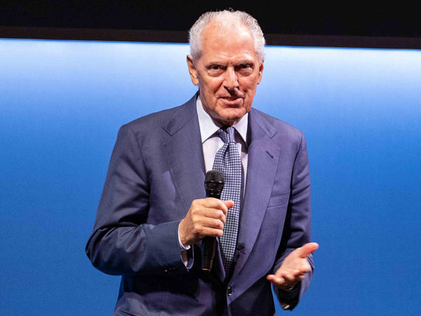Die Auszeichnungen überreichte Pirellis Executive Vice Chairman und CEO Marco Tronchetti Provera (Foto) gemeinsam mit Andrea Maganzani, Chief Procurement Officer bei dem italienischen Reifenhersteller (Bild: Pirelli)