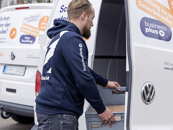Im gesamten ostdeutschen Raum und Teilen Mitteldeutschlands werden Kfzteile24-Gewerbekunden nach Unternehmensangaben mit eigenen Fahrern direkt beliefert, wobei dieser Service mittelfristig auf ganz Deutschland ausgeweitet werden soll (Bild: Kfzteile24)