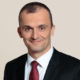 „Es reicht künftig nicht aus, nur technologisch führend zu sein. Vielmehr sind wettbewerbsfähige Kostenstrukturen entscheidend“, erklärt Matthias Zink, CEO der Schaeffler-Sparte Automotive Technologies, warum die Transformation in Richtung Elektrifizierung des Antriebsstrangs den Abbau von Überkapazitäten bzw. Stellen erfordert (Bild: Schaeffler)