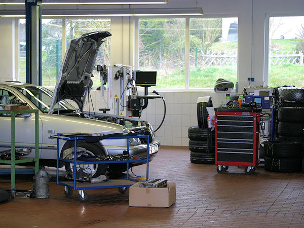 Auch für das kommende Jahr rechnet der ZDK angesichts einer längeren Fahrzeugnutzung bzw. eines wohl weiter steigenden Pkw-Durchschnittsalters „mit vollen Auftragsbüchern in den Werkstätten“ (Bild: NRZ/Christian Marx)