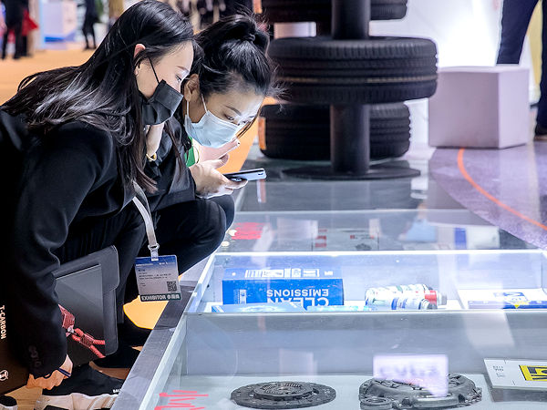 Die sogenannte Shenzhen-Edition der Automechanika Shanghai wird nun schon 15. bis zum 18. Februar ihre Pforten öffnen (Bild: Messe Frankfurt)