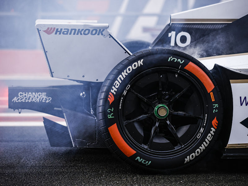 Hankook iON Race tb