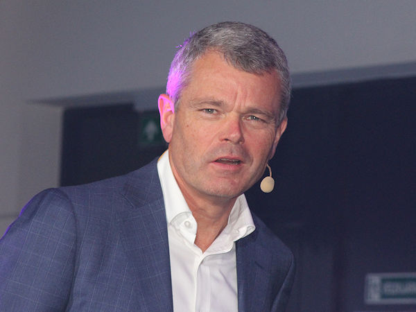 „Dieses bedeutende neue Engagement für den Wintersport bietet uns die ideale Plattform, um das Bewusstsein für die einzigartigen Eigenschaften der Marke und der Produkte von Vredestein noch weiter zu stärken“, erklärt Benoit Rivallant, Vorsitzender und CEO von Apollo Tyres (Bild: NRZ/Christian Marx)