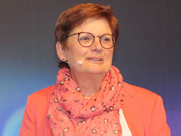 „Seal-Reifen sind für nachhaltiges Reifenrecycling im Sinne der Kreislaufwirtschaft ungeeignet und verstärken die Entsorgungsproblematik“, sagt ZARE-Netzwerkkoordinatorin Christina Guth (Bild: NRZ/Christian Marx)
