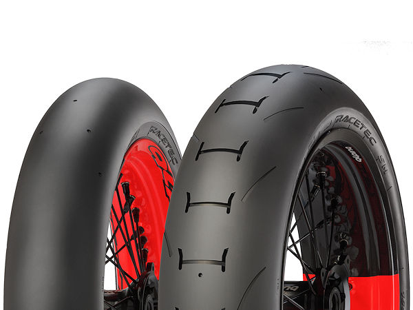 Beim „Racetec SM“ sollen Rennmischungen neuester Generation verbaut sein, während das Profil für eine besonders effektive Geradeaus- sowie natürlich vor allem Kurvenfahrt bzw. die bei diesem Sport üblichen Drifts ausgelegt wurde (Bild: Metzeler)
