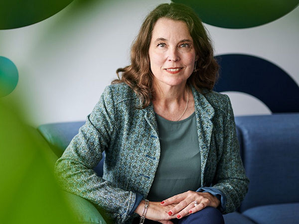 Laut der ACEA-Generaldirektorin Sigrid de Vries rechnet der europäische Herstellerverband in diesem Jahr mit einem gegenüber 2022 um fünf Prozent auf rund 9,8 Millionen Neuwagen zulegenden Pkw-Absatz in Europa (Bild: ACEA)