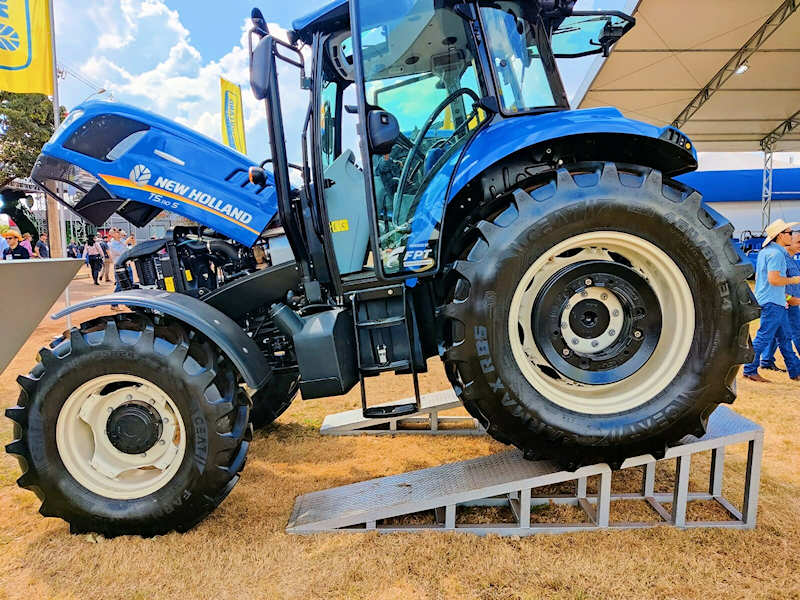Ceat Specialty Farmax CNH Industrial tb