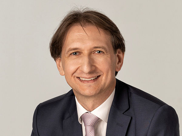 „Wir werden unsere digitalen Angebote für die Bürgerinnen und Bürger auf verschiedenen Themenfeldern weiter ausbauen“, verspricht KBA-Präsident Richard Damm (Bild: KBA)