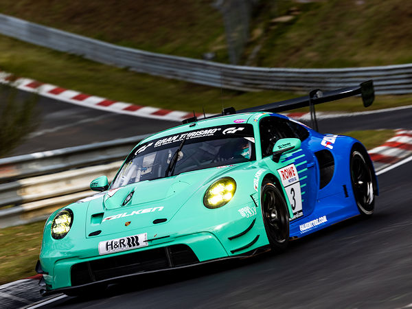 Falken bleibt weiterhin Sponsor der NLS, weshalb das Logo sowie die Farben Blau und Türkis der SRI-Reifenmarke auch zukünftig bei dem Nordschleifen-Championat zu sehen sein werden (Bild: Falken Tire Europe)