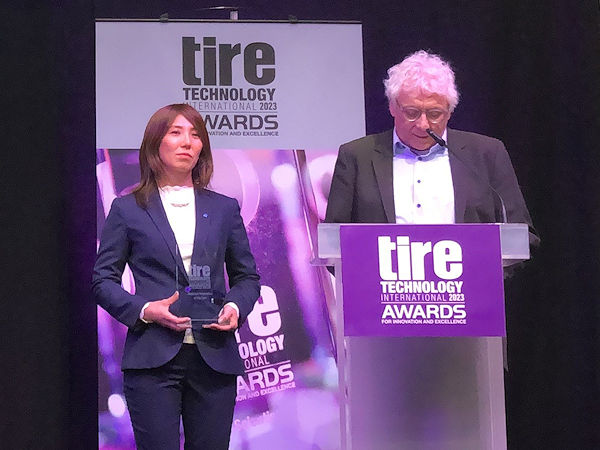 Wie drei andere Reifenhersteller auch hat SRI bei den Tire Technology International Awards gleich zwei Auszeichnungen einheimsen können, worauf man – sagt Dr. Bernd Löwenhaupt, Managing Director von Sumitomo Rubber Europe – „sehr stolz“ sei (Bild: Falken Tire)