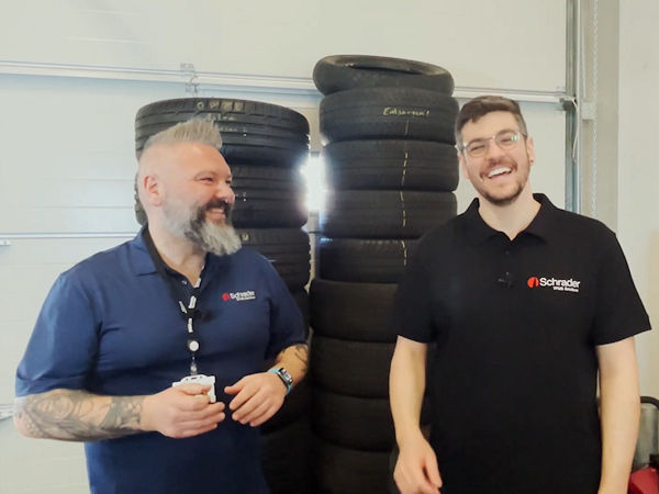 In dem knapp zweiminütigen Clip geht es um die meistgestellte Frage, wegen der Anwender mit der technischen RDKS-Hotline von Schrader Kontakt aufnehmen (Bild: YouTube/Screenshot)