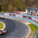 Auf der Nordschleife sehen Besucher auf einer 87 Meter langen Werbeanlage im Bereich „Breidscheid“ nun den Nankang-Schriftzug (Bild: Nürburgring 1927 GmbH & Co. KG)