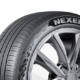 Nexen hat einen Konzeptreifen vorgestellt, der zu 44 Prozent aus erneuerbaren Materialien gefertigt sein soll, sodass er dank eines zusätzlichen achtprozentigen Recyclinganteils nach Herstellerangaben zu mehr als 52 Prozent aus nachhaltigen Materialien besteht (Bild: Nexen Tire)