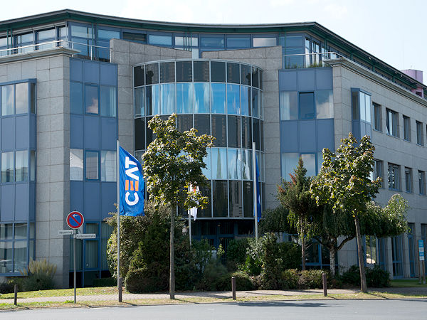 Mit Ceat ist nach Apollo Tyres ein zweiter Neureifenhersteller zu dem AZuR-Netzwerk hinzugestoßen, das sich für eine nachhaltige Reifenkreislaufwirtschaft engagiert (Bild: AZuR/Ina Martella)