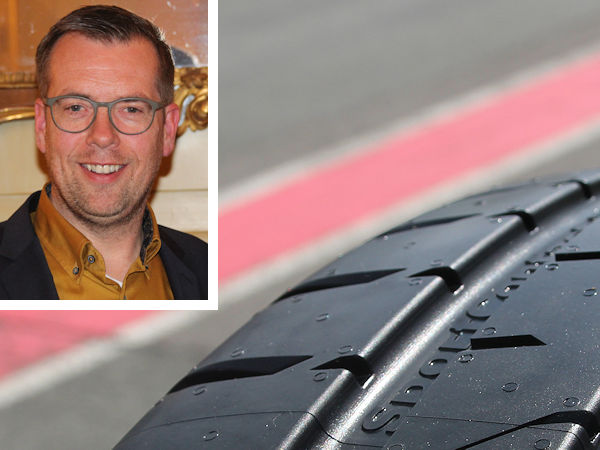 Das aus dem AutoBild-Leservotum herausgelesene Vertrauen in den Hersteller bzw. seine Reifen wertet Timo Röbbel, Leiter Marketing Reifenersatzgeschäft von Continental Reifen Deutschland, zuallererst als Lob für die Forschungs- und Entwicklungsabteilung des Anbieters (Bilder: NRZ/Christian Marx)