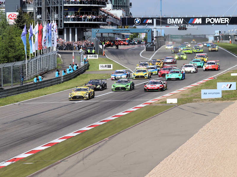 24 Stunden Rennen Start tb
