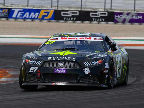 Schon seit der Saison 2021 ist die Conti-Marke Hoosier Racing Tire offizieller (Reifen-)Partner der NASCAR Whelen Euro Series und hat damit General Tire in dieser Rolle abgelöst (Bild: NASCAR Whelen Euro Series/Nina Weinbrenner)