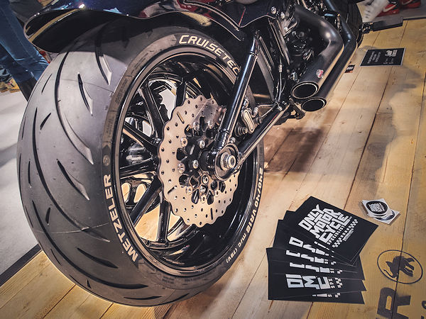 Metzelers „Cruisetec” ist laut der zu Pirelli gehörenden Motorradreifenmarke insbesondere, aber nicht nur für V-Twin-Maschinen konzipiert worden (Bild: Metzeler)