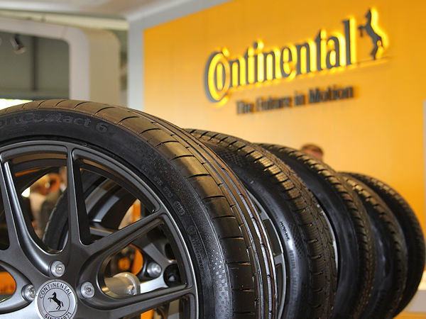 Während Contis Unternehmensbereich Automotive im zweiten Quartal hinter den Erwartungen zurückgeblieben ist und rote Zahlen schreibt, kommt das Reifengeschäft des Konzerns im zweiten Quartal mit voraussichtlich 13,7 Prozent auf eine gut zweistellige bereinigte EBIT-Marge (Bild: NRZ/Christian Marx)