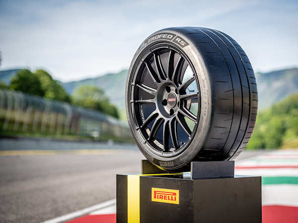 Pirelli P Zero Trofeo RS Reifen tb
