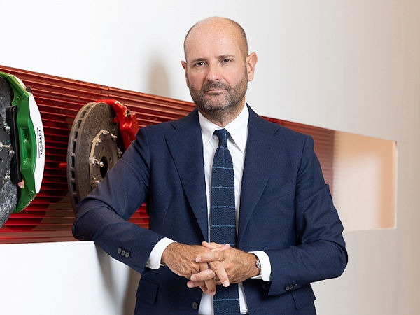 Die von ihm als äußerst positiv bezeichneten Unternehmensergebnisse für das erste Geschäftshalbjahr lassen Brembos Executive Chairman Matteo Tiraboschi „mit Zuversicht und Optimismus auf die zweite Jahreshälfte blicken“ (Bild: Brembo)
