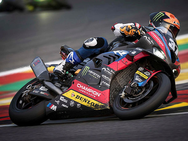 Auch wenn die Chance nur rechnerischer Natur ist, kann sich das auf Dunlop-Reifen vertrauende Team BMW Motorrad World Endurance mit Blick auf den Bol d’Or als finalem Saisonlauf der Motorradlangstrecken-WM zumindest noch ein wenig an Hoffnung auf den Titel machen (Bild: Dunlop)