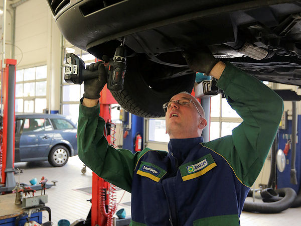 „Wir sichern die Mobilität unserer Kunden, die persönliche Gesundheit spielt dabei auch eine wichtige Rolle“, heißt es vonseiten der Michelin-Werksattkette Euromaster (Bild: Euromaster)