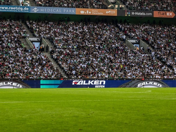 Die Reifenmarke Falken wird bei Spielen der Mannschaften von Borussia Mönchengladbach und Atlético Madrid auch weiterhin präsent sein (Bild: Falken Tyre Europe)