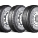 Die ersten Größen der neuen Firestone Profile „FS424“, „FD624“ und „FT524“ (von links) für die Lenk-, Antriebs- und Trailerachsen sollen dieser Tage auf den Markt kommen, bevor weitere Ausführungen im Laufe des nächsten Jahres folgen (Bild: Bridgestone)