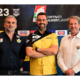 Weiten ihre Zusammenarbeit aus (von links): Simone Folgori, CVI-Manager bei dem italienischen Motorradverband FIM, gemeinsam mit Roberto Finetti, Vertriebs- und Marketingmanager in Sachen Dunlop-/Avon-Motorradreifen bei Goodyear Tires Italia, sowie FMI-Präsident Giovanni Copioli (Bild: Dunlop)