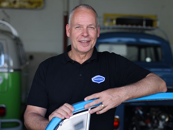 „Wir freuen uns, dass auch die Industrie starkes Interesse an den Motoo-Werkstätten hat und sind sicher, eine enge und partnerschaftliche Kooperation etablieren zu können. Wir sind noch mit einigen weiteren Unternehmen in Verhandlung und können sicher schon bald weiteres Wachstum verkünden“, sagt Jan Knoll, selbst Genossenschaftler und Mitglied des Vorstands bei der Motoo e.G. (Bild: Motoo)