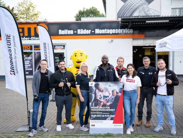 Road Saftey Helden klein 1 1