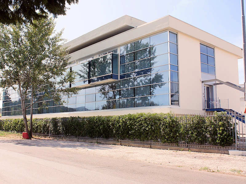Univergomma Zentrale tb
