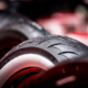 Zu der Custombike Show bringt Avon Tyres zuallererst natürlich sein „Cobra Chrome“ genanntes Profil mit, mit dem die mittlerweile zu Goodyear gehörende Marke auf „Cobra Chrome“ auf Fahrer von Choppern, Cruisern und Touring-Bikes abzielt (Bild: Goodyear)
