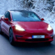 Dass die Bundesregierung die Förderung der Anschaffung neuer Elektroautos Knall auf Fall beendet hat, dürfte jeder mitbekommen haben – aber auch sonst ändert sich 2024 noch so manches für Autofahrer (Bild: ATU)