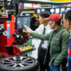 Insgesamt sollen gut 5.650 Aussteller aus 41 Ländern bei der jüngsten Automechanika Shanghai Flagge gezeigt haben, zu der mit beinahe 185.300 von ihnen so viele Besucher wie zu keiner ihrer Vorgängerveranstaltungen im Reich der Mitte gekommen sind (Bild: Messe Frankfurt)