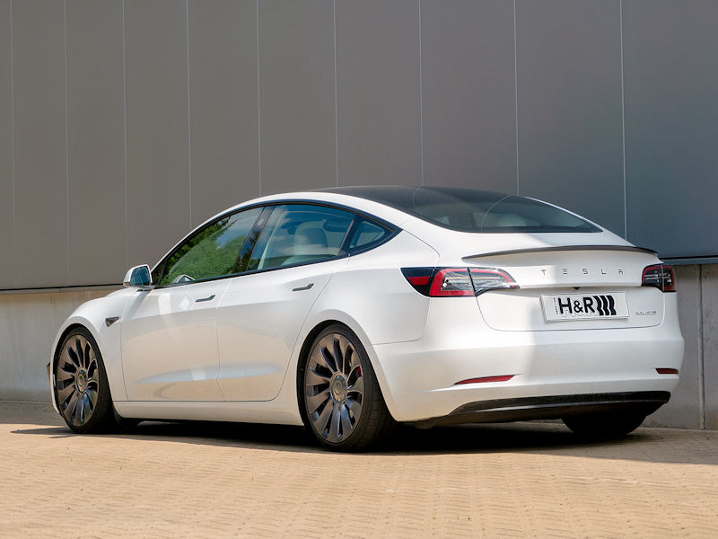 Tesla Model 3 HundR tb