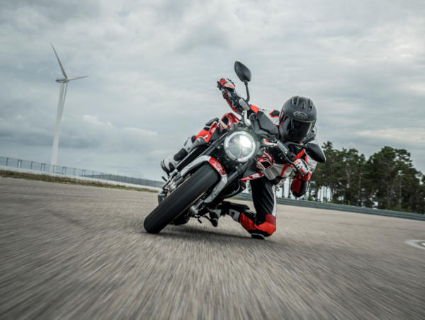 Bridgestone Motorradreifen Internet