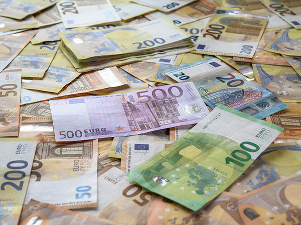 Continental wird das gegen den Konzern verhängte Bußgeld in Höhe von 100 Millionen Euro „im ersten Schritt zahlen“, wie ein Unternehmenssprecher sagt – dazu, ob überhaupt und gegebenenfalls wie viel man sich davon von Vitesco zurückholen will, äußert man sich Hannover auf Nachfrage nicht (Bild: Pexels/Willfried Wende)