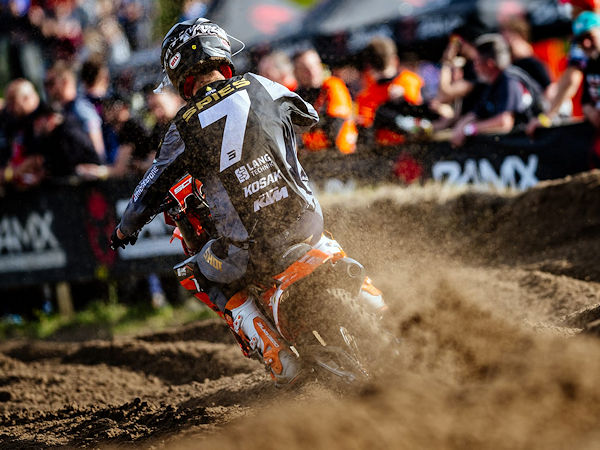 Nach dem zweiten Event des ADAC MX Masters im brandenburgischen Dreetz liegt Maximilian Spies vom auf Motocross-Reifen von Bridgestone vertrauenden Team KTM Kosak Racing derzeit auf Platz zwei der Gesamtwertung (Bild: ADAC)