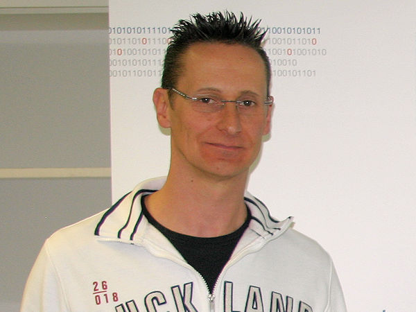 „Ich bin überzeugt, dass unsere bewährten Produkte und Lösungen in Kombination mit der Dynamik und den Ressourcen der Alzura AG nicht nur unseren Kunden, sondern der gesamten Branche einen erheblichen Mehrwert bieten werden“, sagt Claudius Debold, Gründer und bisheriger Geschäftsführer von TEC Systems (Bild: NRZ/Christian Marx)
