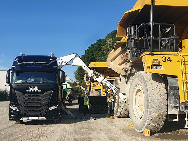 Der zu Yokohama TWS gehörende Industriereifendienstleister Interfit ist auf der Messe IFAT in München als Aussteller dabei, um vor Ort seine Servicelösungen insbesondere für die Abfallwirtschaftsbranche zu zeigen (Bild: Yokohama TWS)