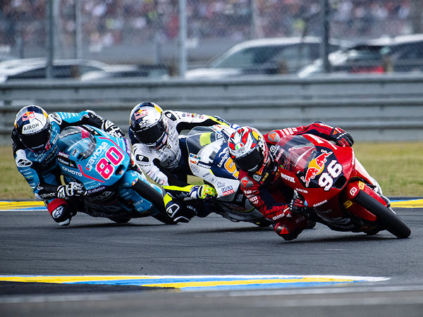 Laut Pirelli sind am vergangenen Wochenende die schnellsten jemals in Le Mans gefahrenen Rennrunden im Moto2- und Moto3-Klassement registriert worden (Bild: Pirelli)